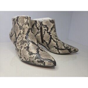 Clarks Comfort Collection Heeled Ankle Bootie Judith Taupe Snakeskin 6.5 M NWOB